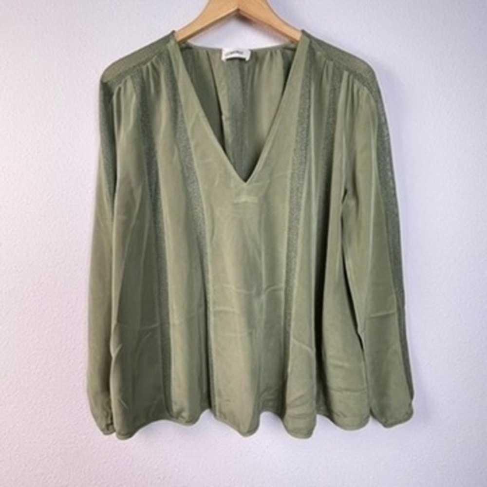 L´AGENCE Olive Green V Neck Long Sleeve Sheer Trim Blouse Women´s Size L/XL - Picture 2 of 7